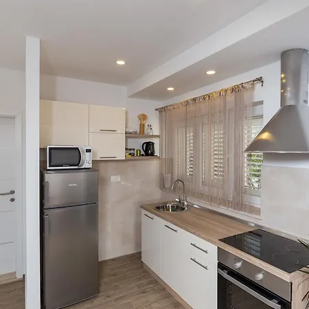 Apartment Luxury Ines