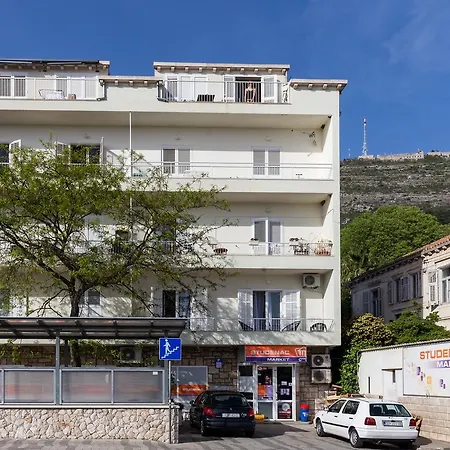 Apartment Luxury Ines
